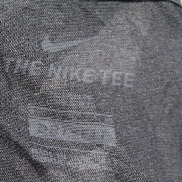 The Nike Tee Men Black Tee Shirt Short Sleeve Running Dri Fit Size XLT - Picture 7 of 8
